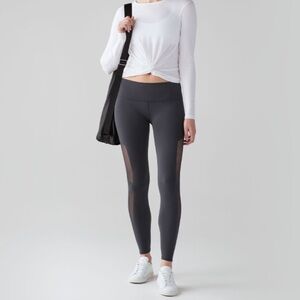 RARE NWOT Lululemon Reveal 7/8 Tight
Blue Tied